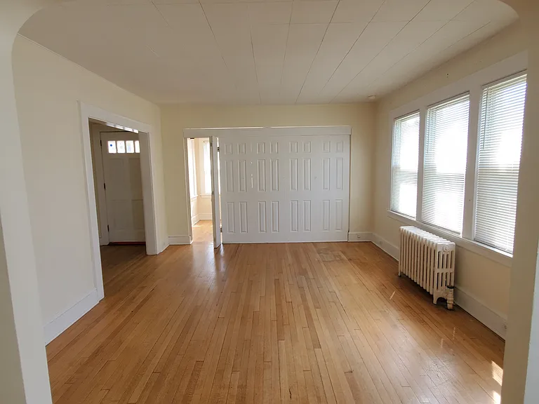 55 Foster Sq — Photo 3