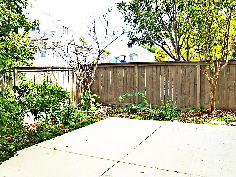 16939 Robins Nest Way — Photo 14