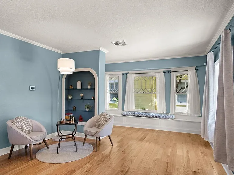 305 Poplar Ave — Photo 19