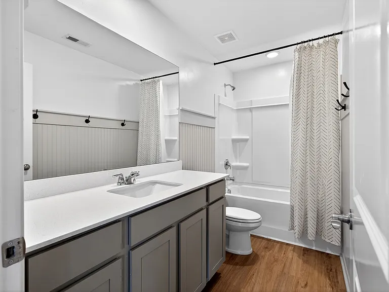 3912 Sadie St — Photo 18