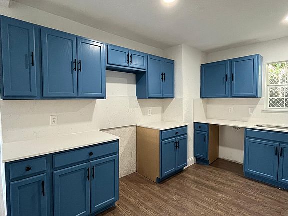 3rd image of 4931 Echo Ave