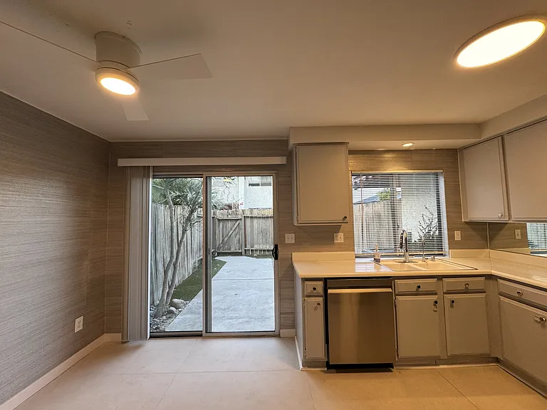 1854 N Mira Loma Way — Photo 6