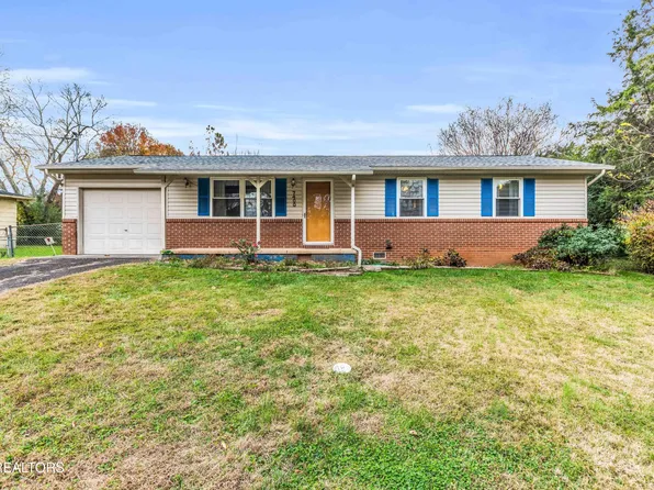 7400 Meadowbrook Cir, Knoxville, TN 37918