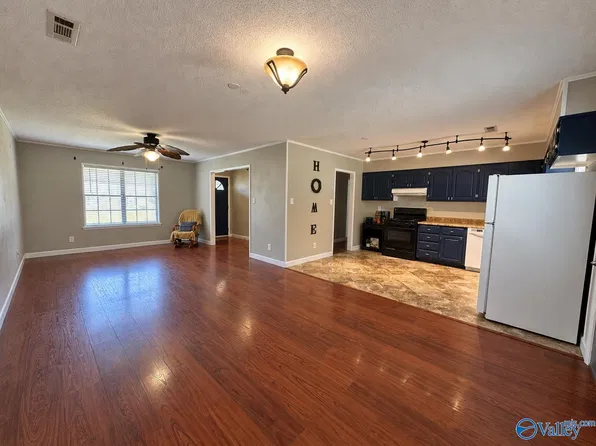 1607 Saginaw Ln SW, Decatur, AL 35603