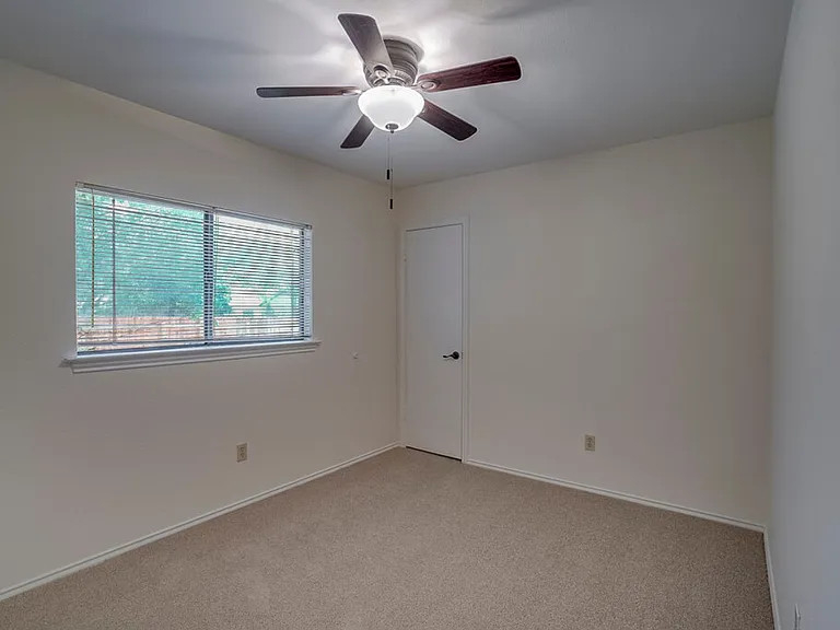 7004 Dallas Dr — Photo 14