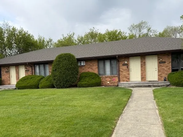 5636 Covey Ridge Trl, Loves Park, IL 61111