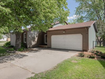 305 E Durant St, Walcott, IA, 52773