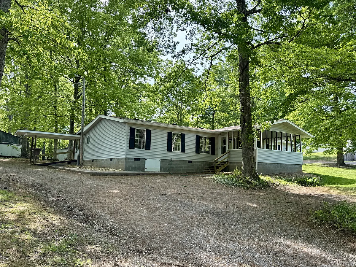 Building Photo - 229 Bateman Ln