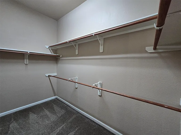 215 Danna St — Photo 21