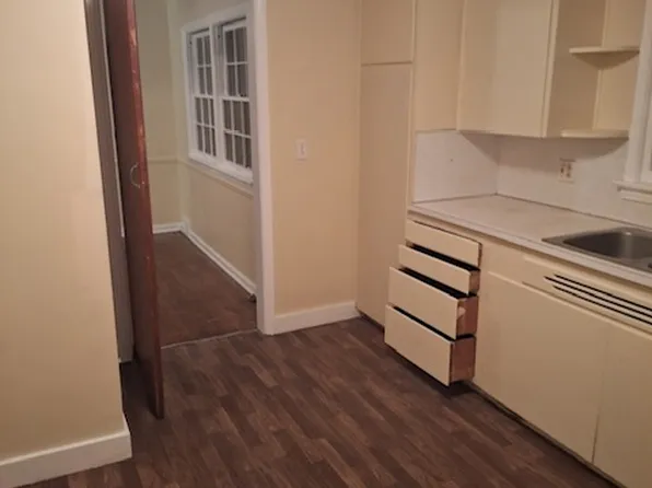 1003 Hancock St, Saginaw, MI