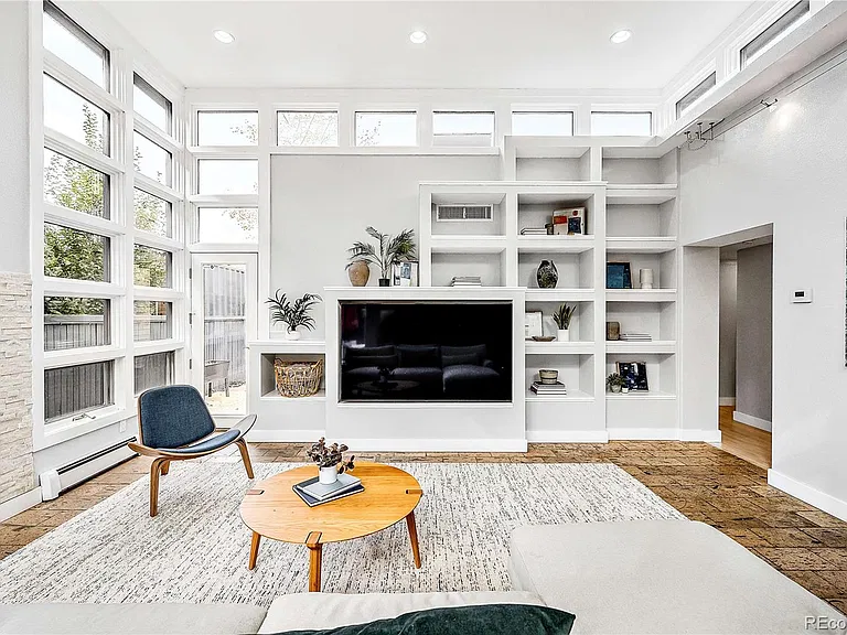 4815 E 6th Avenue Pkwy — Photo 4