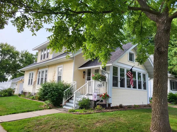 812 South VINE AVENUE, Marshfield, WI 54449