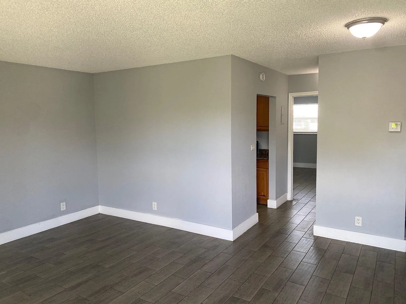 1 bed, 1.0 bath, 633 sqft, $2,000 — Photo 3