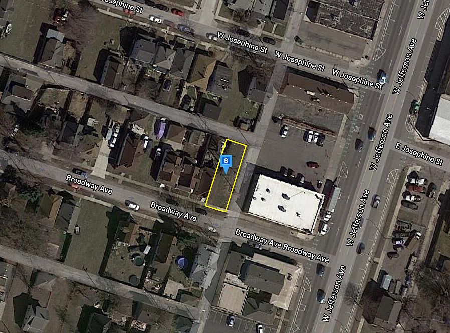 1st image of 10 W Broadway St