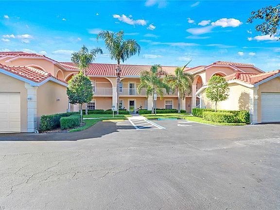 2nd image of 26740 Rosewood Pointe Ln Unit 102