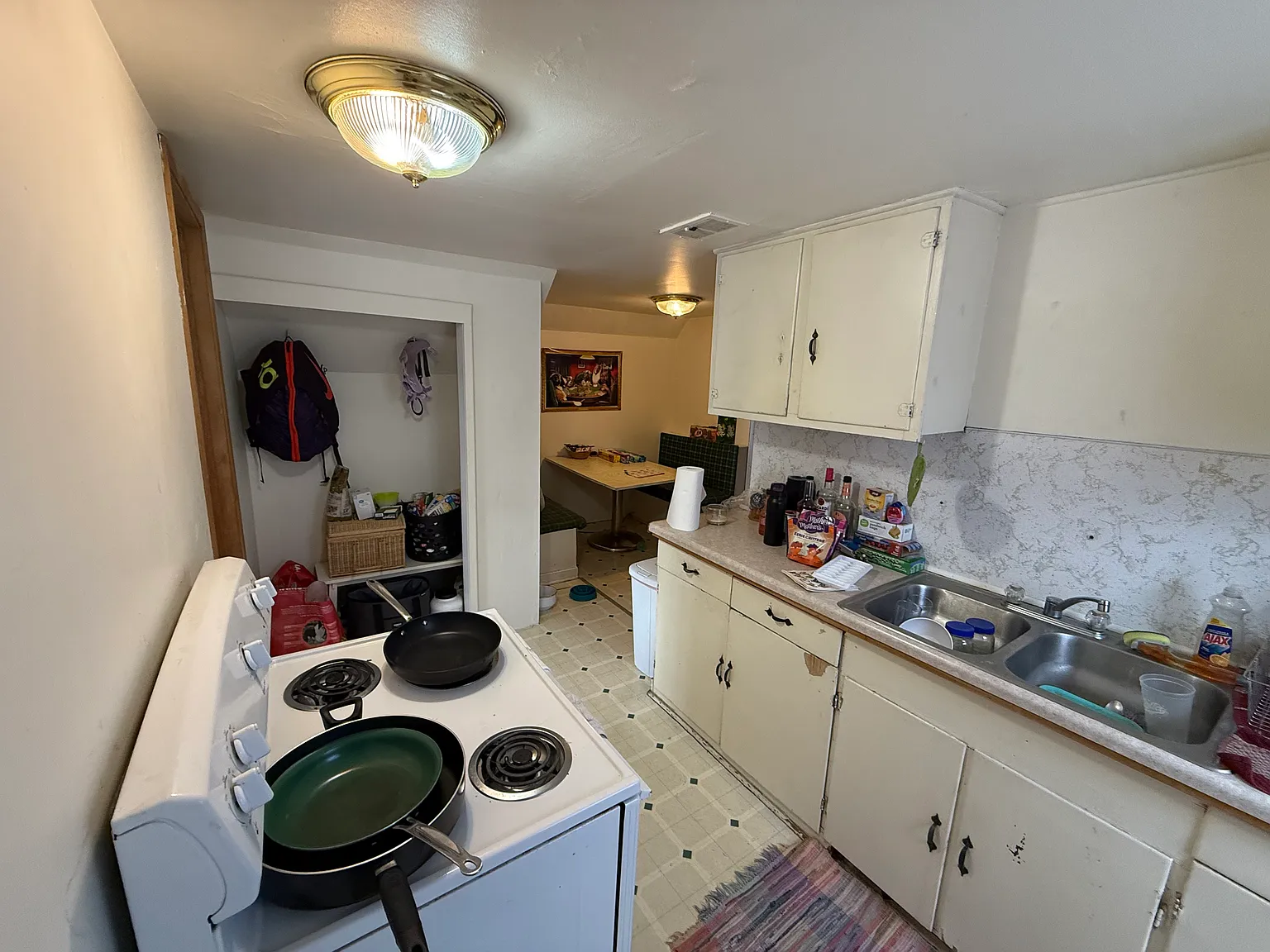 3 bed, 912 sqft, $1,275 — Photo 4