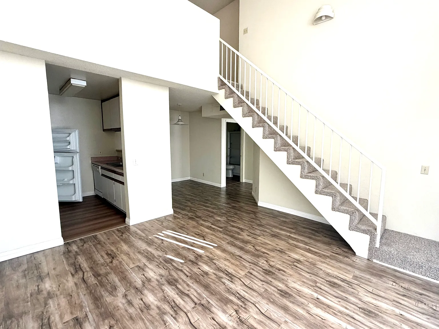 1 bed, 700 sqft, $2,150 — Photo 2