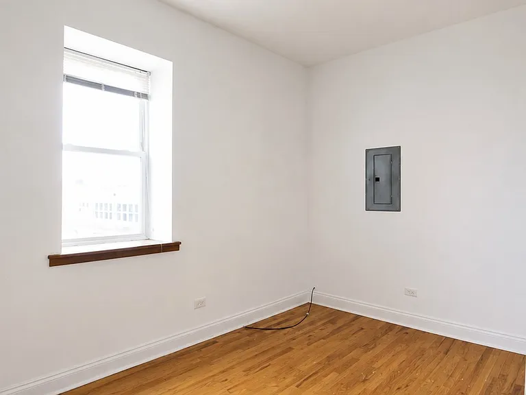 2335 W Lake St #3R — Photo 5