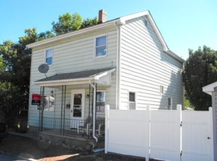 1202 Washington Ave, Tyrone, PA 16686