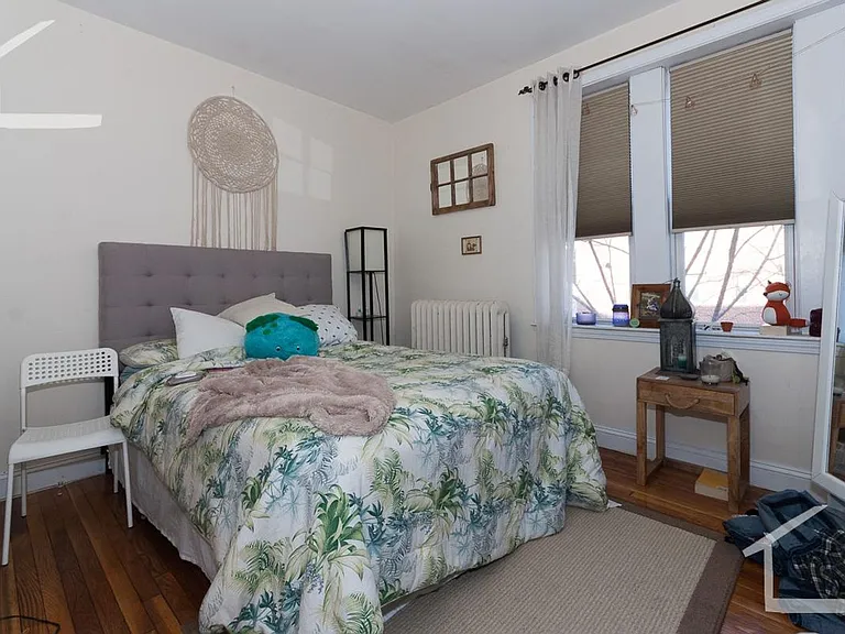 56 Egmont St #4 — Photo 2