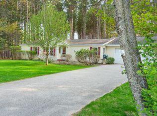 1921 Kelly Lynn Trl, Cheboygan, MI 49721