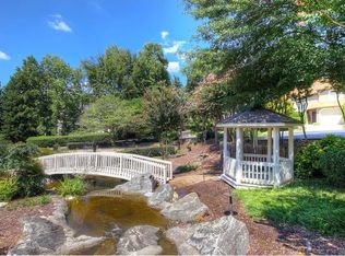 1172 Brookhaven Woods Ct, Atlanta, GA 30319