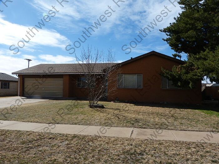 1st image of 109 Cactus Dr