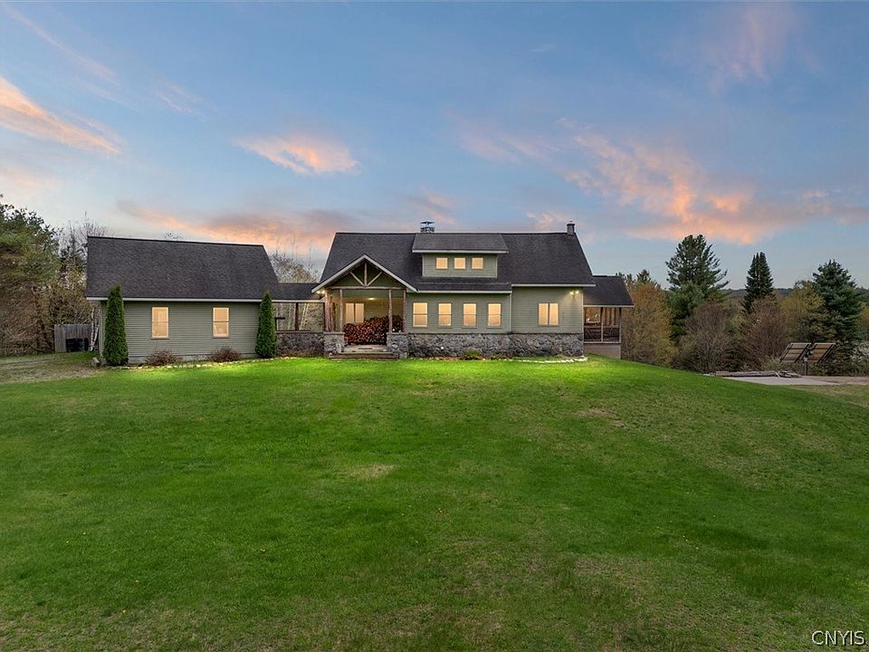 1st image of 463 Hughes Rd