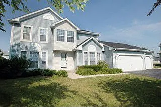 122 Carlyle Ct photo 1
