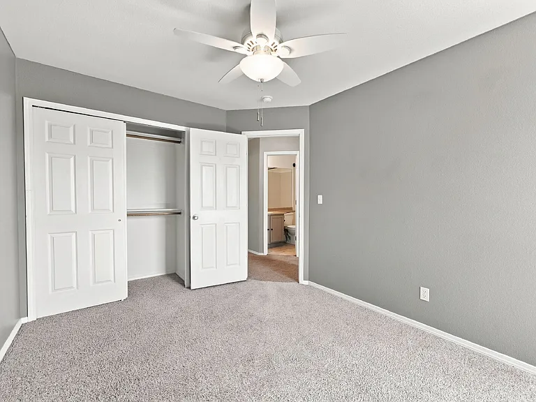 5644 Mountain Garland Dr — Photo 21
