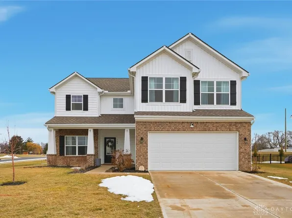 164 Autumn Maple Ln, Brookville, OH 45309