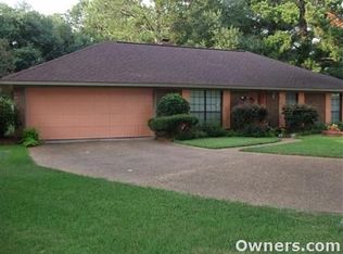 302 Pear Orchard Pl, Ridgeland, MS 39157