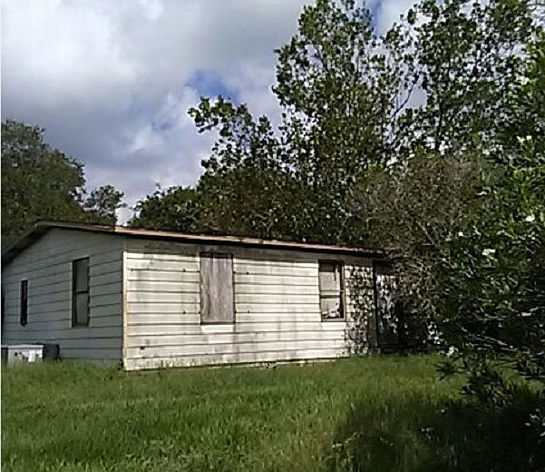1st image of 4921 Marc Dr