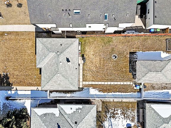 4th image of 1444 29th St SW