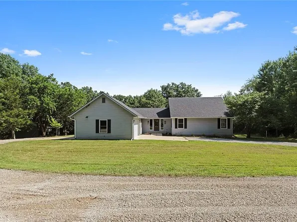 38 NW 525th Rd, Warrensburg, MO 64093