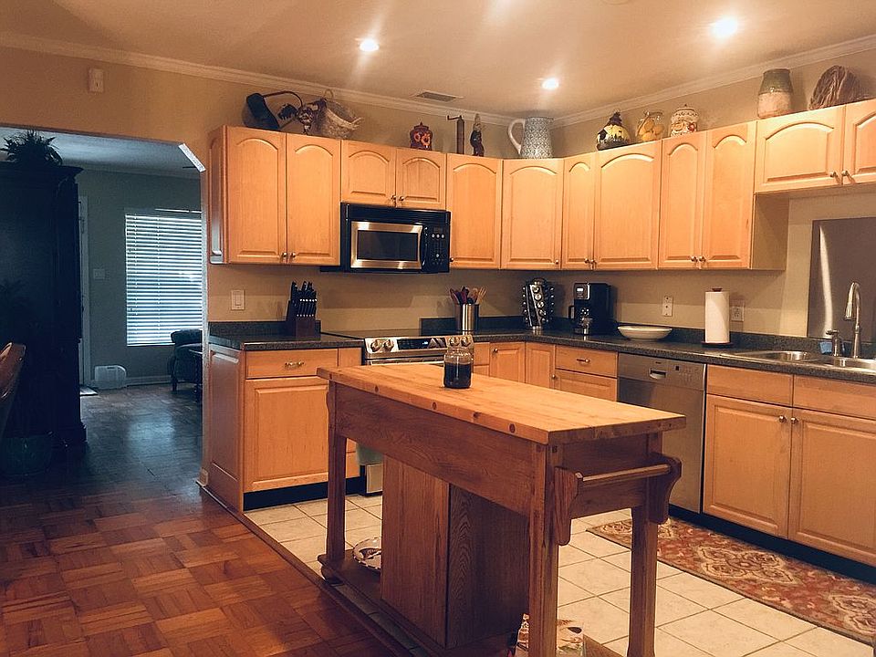 1st image of 627 Danube Ave
