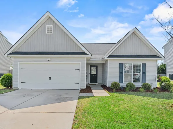 815 Dovefield Ln, Lexington, SC 29073