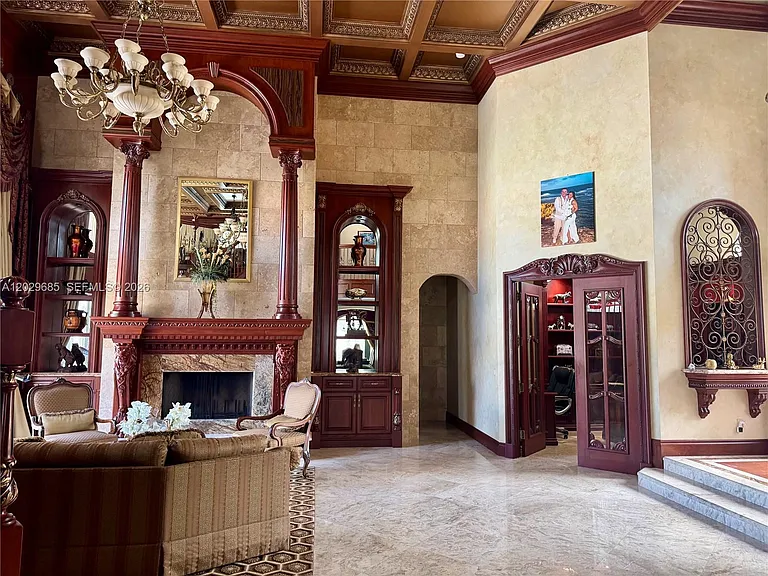 10445 Canterbury Ct — Photo 13