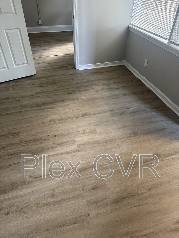 3 bed, 1.0 bath, 966 sqft, $1,100 — Photo 2