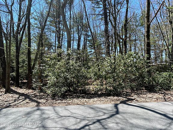 4th image of Cobble Creek Dr