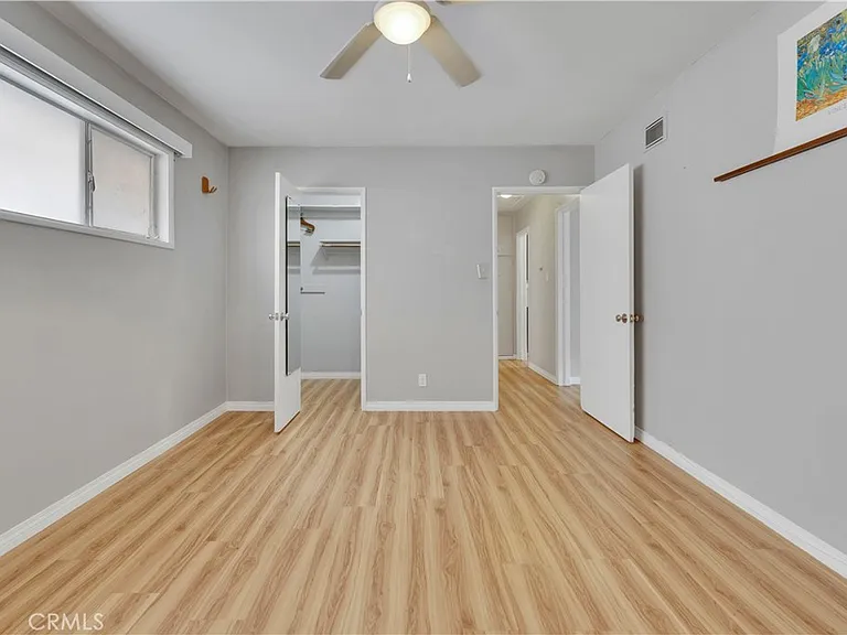 1250 E 1st St #7 — Photo 23