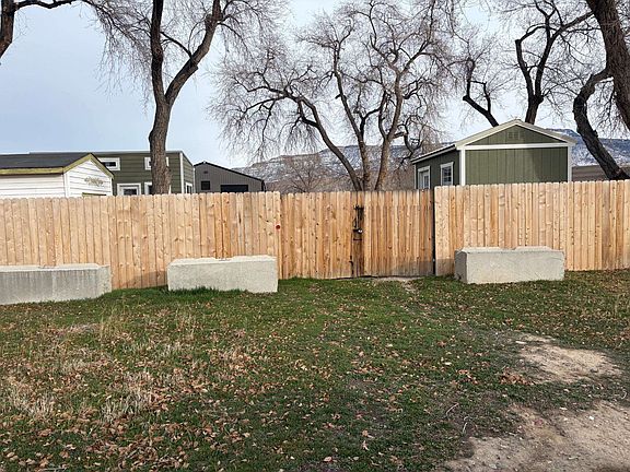 5th image of 3670 G Rd