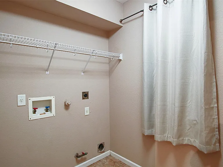 1109 Traci Michelle Dr — Photo 19