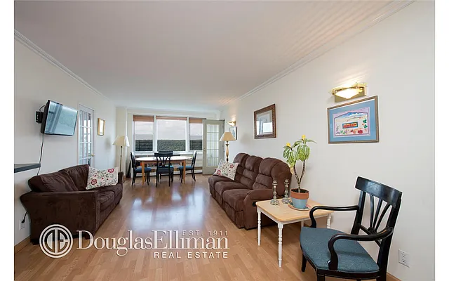 Sold by Douglas Elliman | media 22