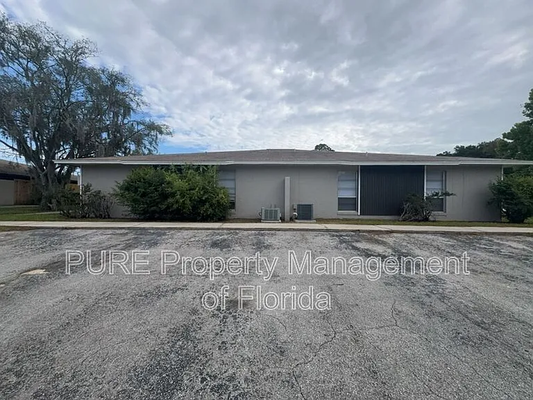 5485 SE 30th Pl #A — Photo 2