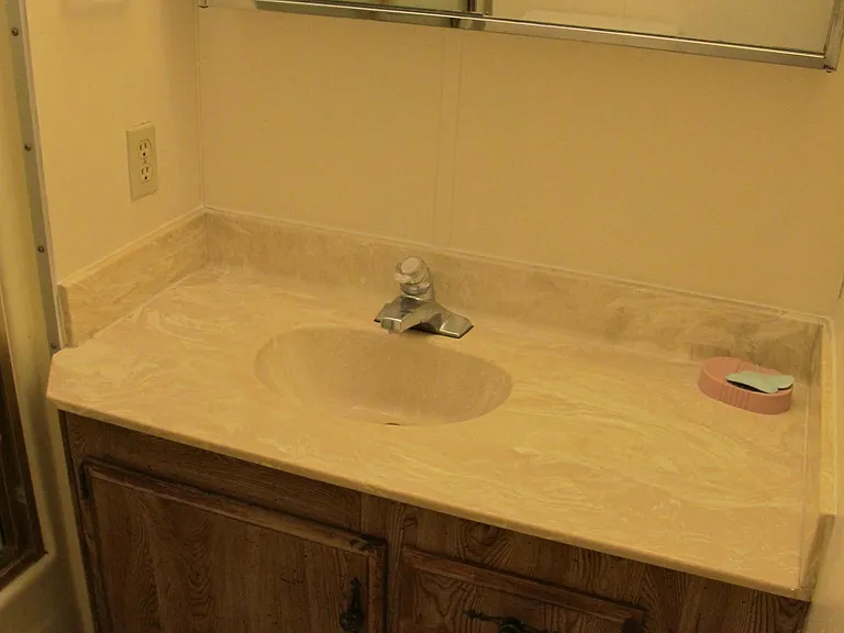 984 Acorn Dr — Photo 13