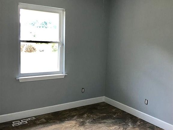 2nd image of 6310 Nashville Ave