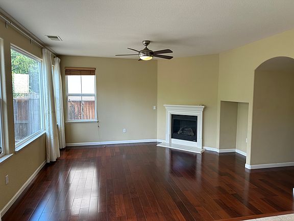3rd image of 4720 Snead Dr