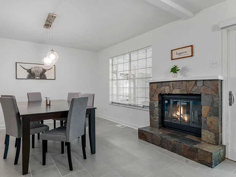 2751 Tiara Dr — Photo 20