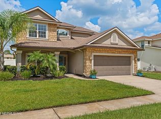 713 Reflection Cove Rd E, Jacksonville, FL 32218